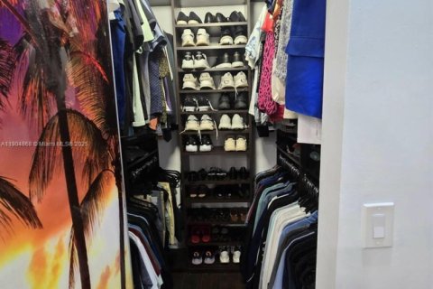 Condominio en venta en Pembroke Pines, Florida, 2 dormitorios, 86.68 m2 № 1956076 - foto 22