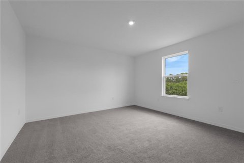 House in Palm Bay, Florida 5 bedrooms, 265.33 sq.m. № 2306266 - photo 9