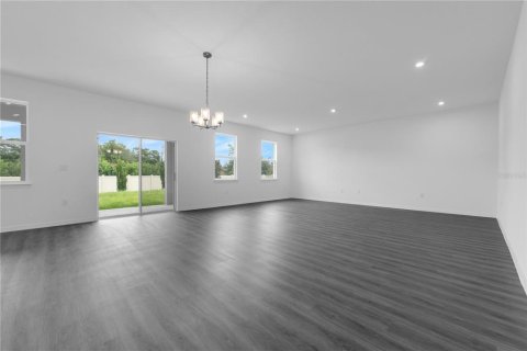 House in Palm Bay, Florida 5 bedrooms, 265.33 sq.m. № 2306266 - photo 27