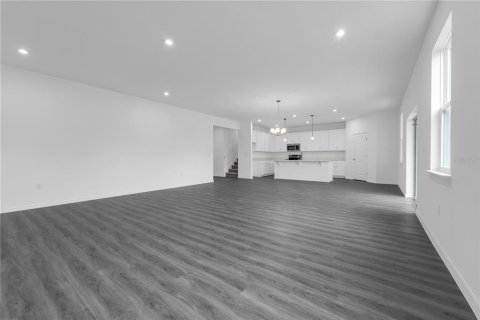 House in Palm Bay, Florida 5 bedrooms, 265.33 sq.m. № 2306266 - photo 19