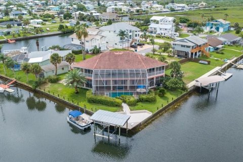 Villa ou maison à vendre à Hernando Beach, Floride: 3 chambres, 260.03 m2 № 2285292 - photo 3
