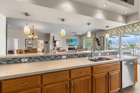 Villa ou maison à vendre à Hernando Beach, Floride: 3 chambres, 260.03 m2 № 2285292 - photo 14