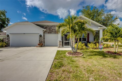 House in Punta Gorda, Florida 3 bedrooms, 191.94 sq.m. № 2119499