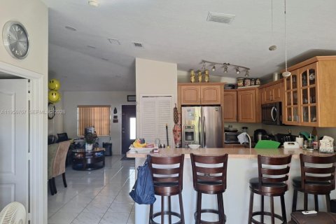 Villa ou maison à vendre à Miami, Floride: 3 chambres, 122.54 m2 № 2153501 - photo 2
