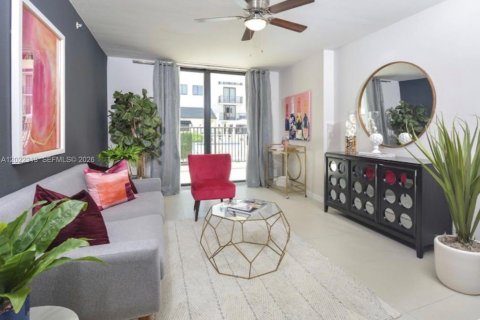 Appartement à louer à West Miami, Floride: 2 chambres, 90.12 m2 № 2175704 - photo 5