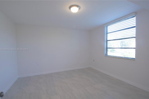 Copropriété à louer à Davie, Floride: 2 chambres, 128.67 m2 № 1836267 - photo 8