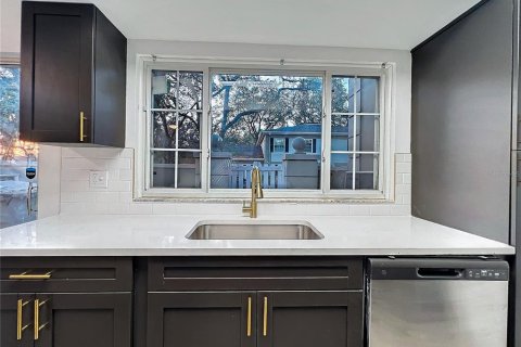 Condominio en venta en Tampa, Florida, 3 dormitorios, 118.17 m2 № 1559915 - foto 4