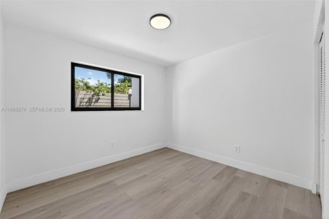 Apartamento en alquiler en Miami, Florida, 2 dormitorios № 2050752 - foto 16