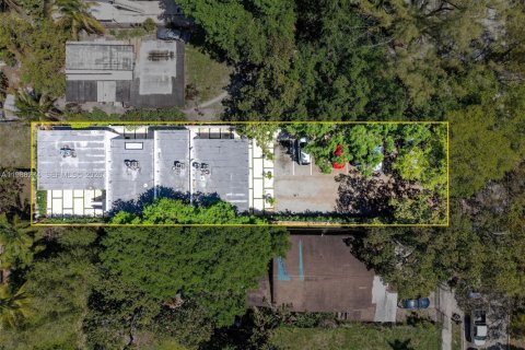 Apartamento en alquiler en Miami, Florida, 2 dormitorios № 2050752 - foto 6