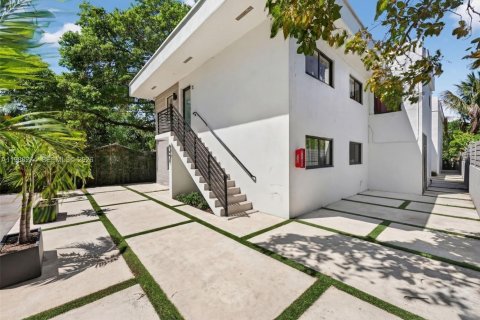 Apartamento en Miami, Florida 2 dormitorios № 2050752