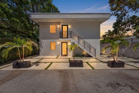 Apartamento en alquiler en Miami, Florida, 2 dormitorios № 2050752 - foto 20