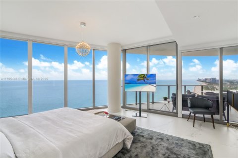 Condo in Sunny Isles Beach, Florida, 4 bedrooms  № 2021282 - photo 7