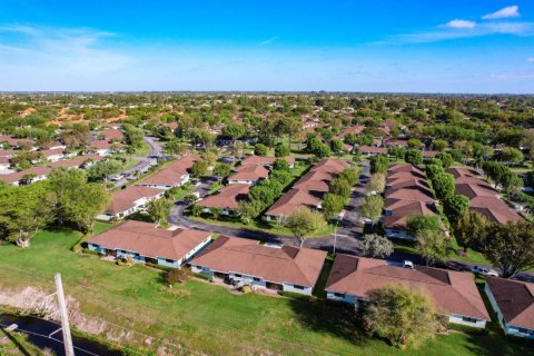 Condominio en venta en Boynton Beach, Florida, 2 dormitorios, 130.06 m2 № 1073815 - foto 1
