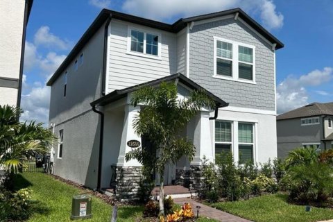 House in Winter Garden, Florida 3 bedrooms, 184.23 sq.m. № 1848717 - photo 2