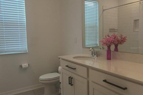 House in Winter Garden, Florida 3 bedrooms, 184.23 sq.m. № 1848717 - photo 9