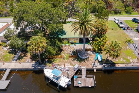 Villa ou maison à vendre à Port Richey, Floride: 2 chambres, 108.88 m2 № 1837555 - photo 1