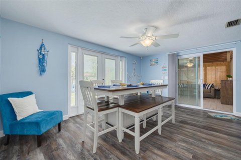Villa ou maison à vendre à Port Richey, Floride: 2 chambres, 108.88 m2 № 1837555 - photo 6