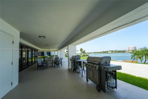 Condo in Tequesta, Florida, 3 bedrooms  № 1736035 - photo 19