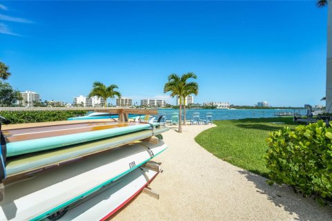 Condo in Tequesta, Florida, 3 bedrooms  № 1736035 - photo 14
