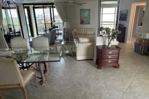 Condo in Tequesta, Florida, 3 bedrooms  № 1736035 - photo 10