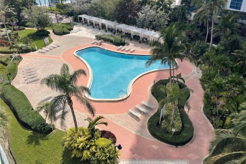 Condominio en alquiler en Hollywood, Florida, 1 dormitorio, 103.4 m2 № 2024084 - foto 22