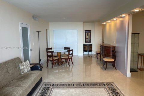 Condominio en alquiler en Hollywood, Florida, 1 dormitorio, 103.4 m2 № 2024084 - foto 7
