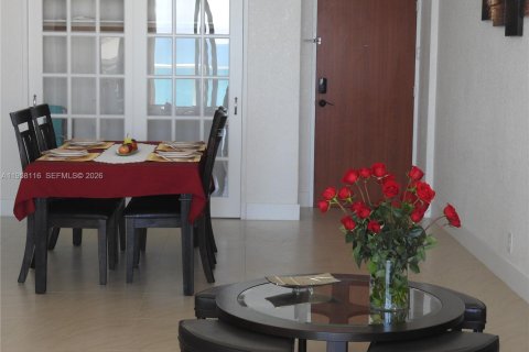 Condominio en venta en Hollywood, Florida, 1 dormitorio, 81.2 m2 № 2020656 - foto 26