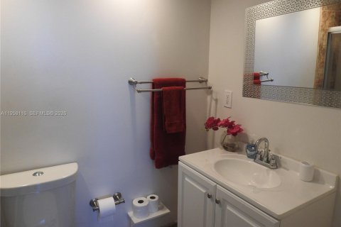 Condominio en venta en Hollywood, Florida, 1 dormitorio, 81.2 m2 № 2020656 - foto 24