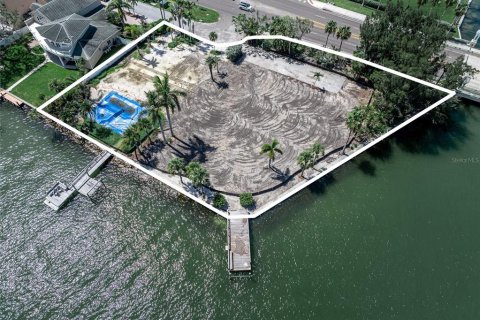 Terreno en venta en Treasure Island, Florida № 1832605 - foto 11