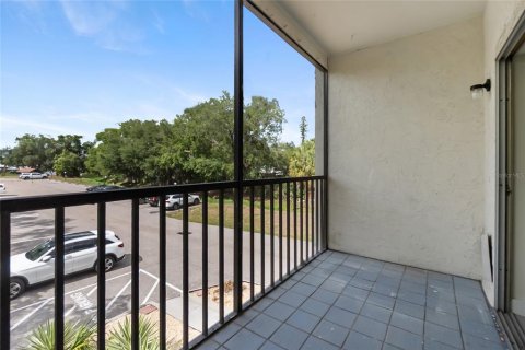 Condo in Sarasota, Florida, 2 bedrooms № 2200304 - photo 23