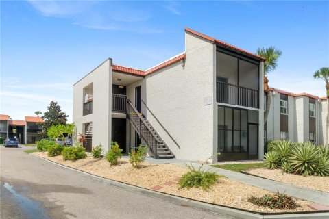 Condo in Sarasota, Florida, 2 bedrooms  № 2200304