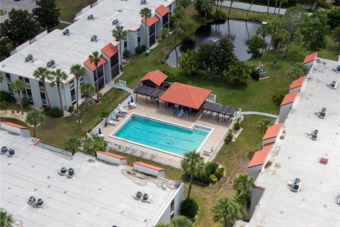 Condo in Sarasota, Florida, 2 bedrooms № 2200304 - photo 28