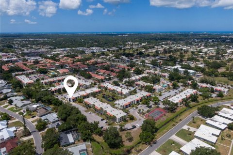 Condo in Sarasota, Florida, 2 bedrooms № 2200304 - photo 26