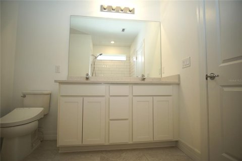 House in SUMMERS CAY in Thonotosassa, Florida 3 bedrooms, 153.29 sq.m. № 1760118 - photo 24