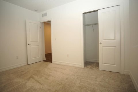 House in SUMMERS CAY in Thonotosassa, Florida 3 bedrooms, 153.29 sq.m. № 1760118 - photo 18