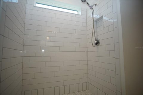 House in SUMMERS CAY in Thonotosassa, Florida 3 bedrooms, 153.29 sq.m. № 1760118 - photo 27
