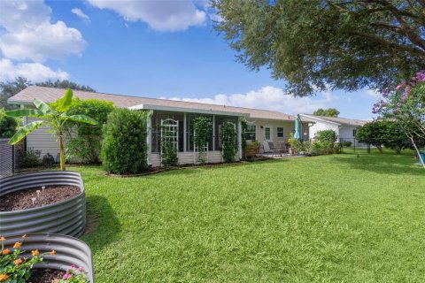 House in Summerfield, Florida 2 bedrooms, 106.28 sq.m. № 1903943 - photo 13