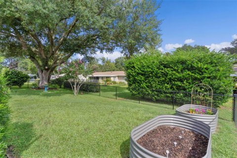 House in Summerfield, Florida 2 bedrooms, 106.28 sq.m. № 1903943 - photo 14