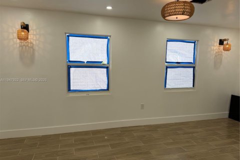 House in Key Largo, Florida 2 bedrooms, 52.03 sq.m. № 2004020 - photo 7