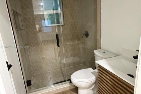 House in Key Largo, Florida 2 bedrooms, 52.03 sq.m. № 2004020 - photo 8