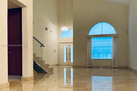 Casa en venta en Doral, Florida, 4 dormitorios, 223.06 m2 № 1954317 - foto 9