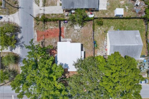 House in Tampa, Florida 2 bedrooms, 80.55 sq.m. № 1784613 - photo 27