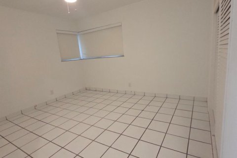 Copropriété à louer à Fort Lauderdale, Floride: 1 chambre, 53.88 m2 № 2399832 - photo 12