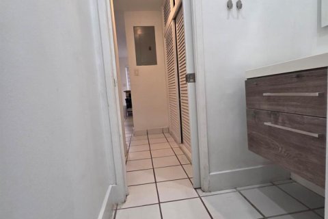 Copropriété à louer à Fort Lauderdale, Floride: 1 chambre, 53.88 m2 № 2399832 - photo 16