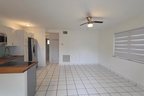 Copropriété à louer à Fort Lauderdale, Floride: 1 chambre, 53.88 m2 № 2399832 - photo 5