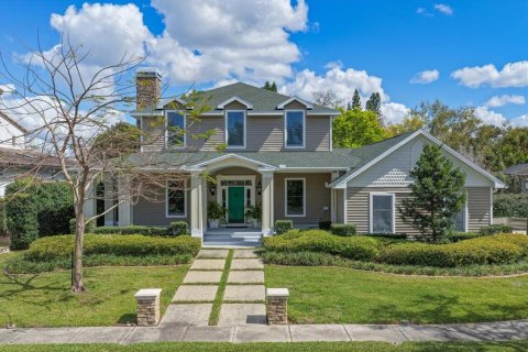 Villa ou maison à Tarpon Springs, Floride 4 chambres, 286.79 m2 № 2155855