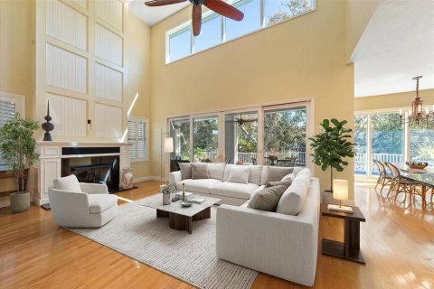 Villa ou maison à vendre à Tarpon Springs, Floride: 4 chambres, 286.79 m2 № 2155855 - photo 12