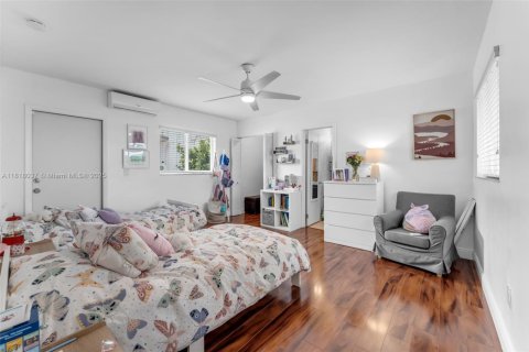 Villa ou maison à vendre à Miami, Floride: 4 chambres, 193.79 m2 № 1775811 - photo 22