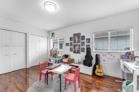 Villa ou maison à vendre à Miami, Floride: 4 chambres, 193.79 m2 № 1775811 - photo 20