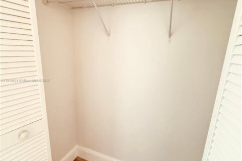 Condo in Aventura, Florida, 2 bedrooms  № 1970588 - photo 21